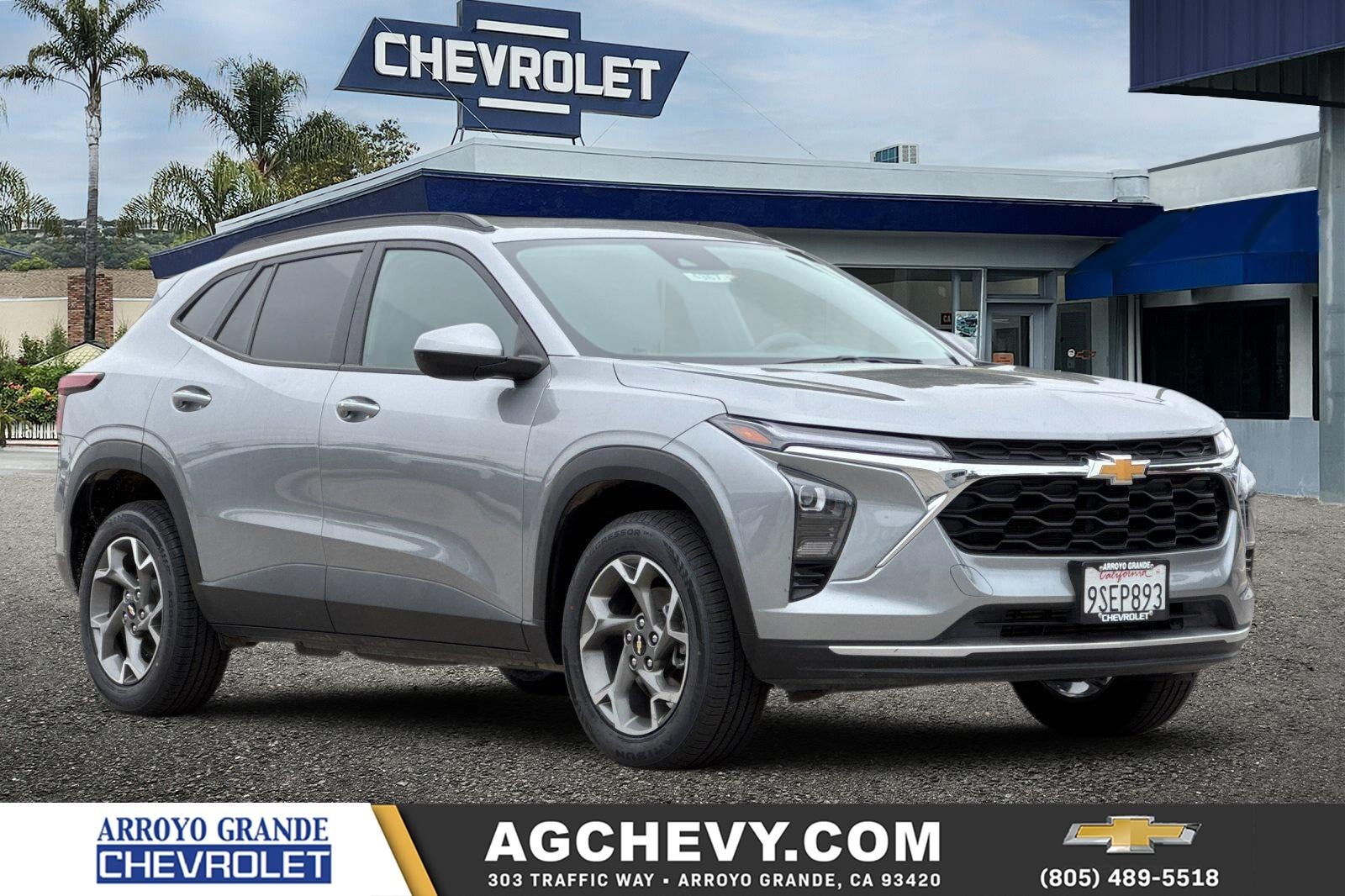 2025 Chevrolet Trax LT in Sterling Gray Metallic — front three-quarter view